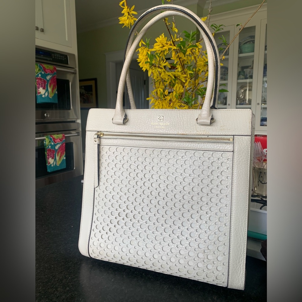 Kate Spade cream shoulder/arm tote bag
